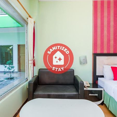 OYO 3749 Hotel Global Inn Syariah Sedati Exterior foto