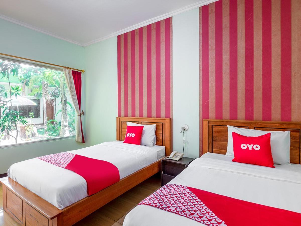 OYO 3749 Hotel Global Inn Syariah Sedati Exterior foto