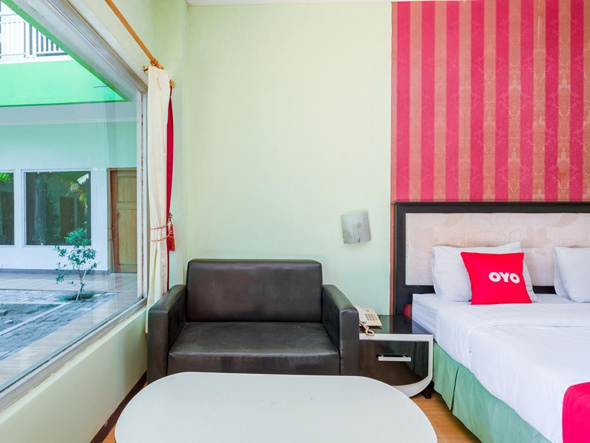 OYO 3749 Hotel Global Inn Syariah Sedati Exterior foto