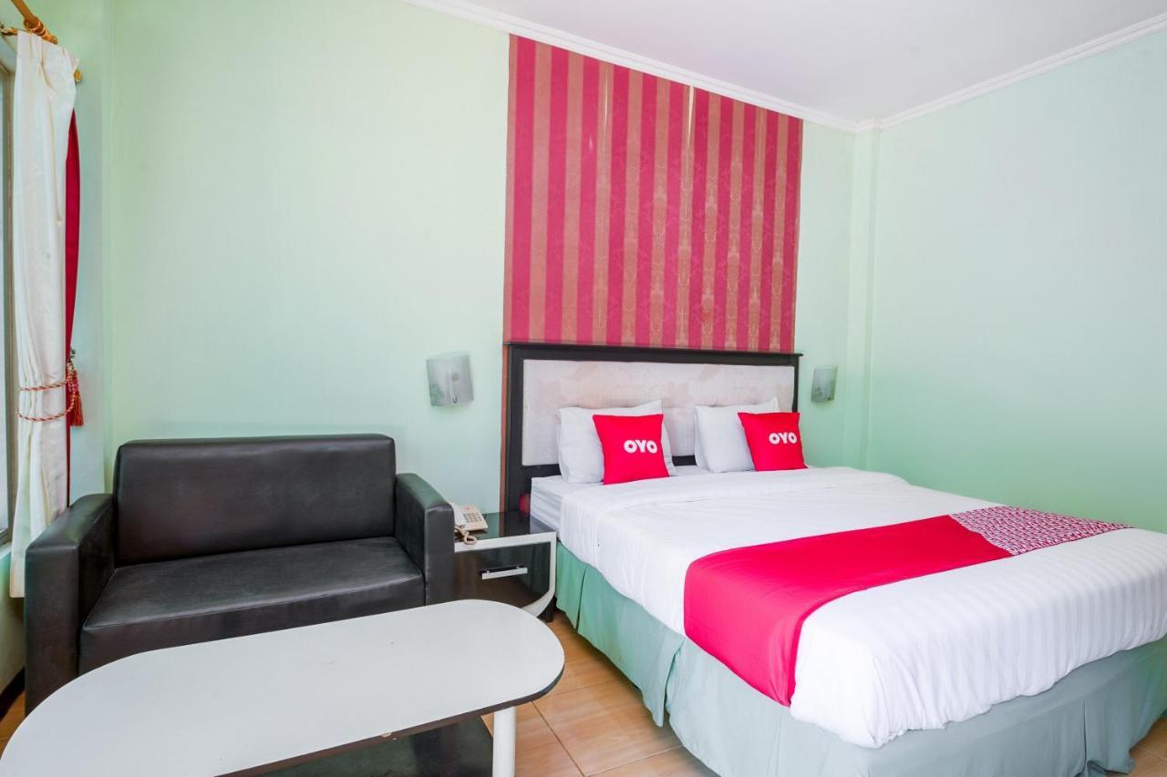 OYO 3749 Hotel Global Inn Syariah Sedati Exterior foto